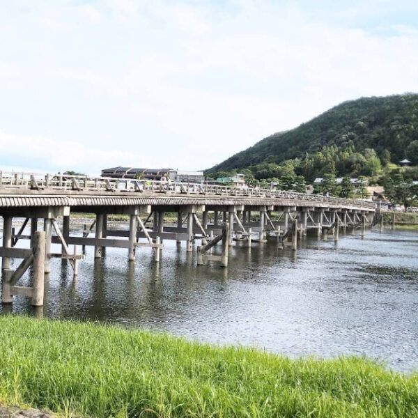 京都の嵐山渡月橋